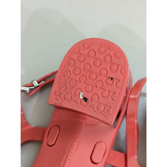 Salvatore Ferragamo Size 9 Perala Bow Strap Jelly Thong Sandals Coral - Picture 11 of 12